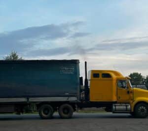 louez un camion de déménagement facilement et à moindre coût pour votre prochain déménagement. explorez notre large gamme de camions adaptés à vos besoins, avec options de réservation en ligne et service client exceptionnel.