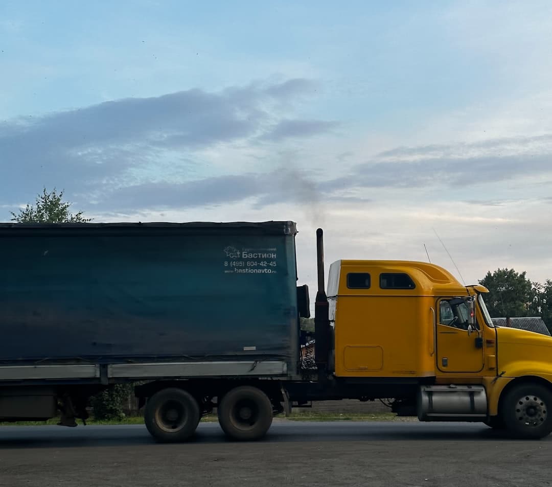 louez un camion de déménagement facilement et à moindre coût pour votre prochain déménagement. explorez notre large gamme de camions adaptés à vos besoins, avec options de réservation en ligne et service client exceptionnel.