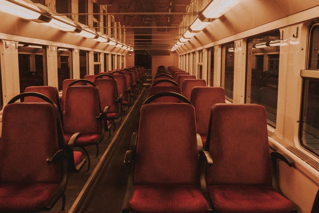 découvrez le confort du voyage en train de nuit, alliant détente, praticité et une expérience unique pour vos déplacements nocturnes.