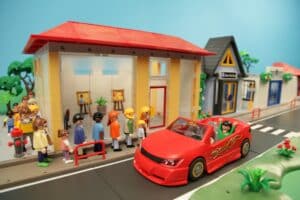 découvrez l'univers fascinant des playmobil avec notre sélection de trains ! plongez dans des aventures ferroviaires captivantes où votre imagination n'a pas de limites. parfait pour les enfants et les collectionneurs, ces ensembles playmobil offrent des heures de jeu créatif et éducatif. embarquez dès maintenant pour des récits palpitants sur les rails !