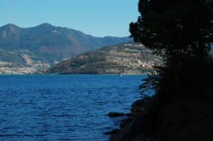 découvrez riva, la marque emblématique de bateaux de luxe italiens, réputée pour son élégance, son design raffiné et ses performances exceptionnelles sur l’eau. profitez d’un univers exclusif dédié aux passionnés de nautisme.