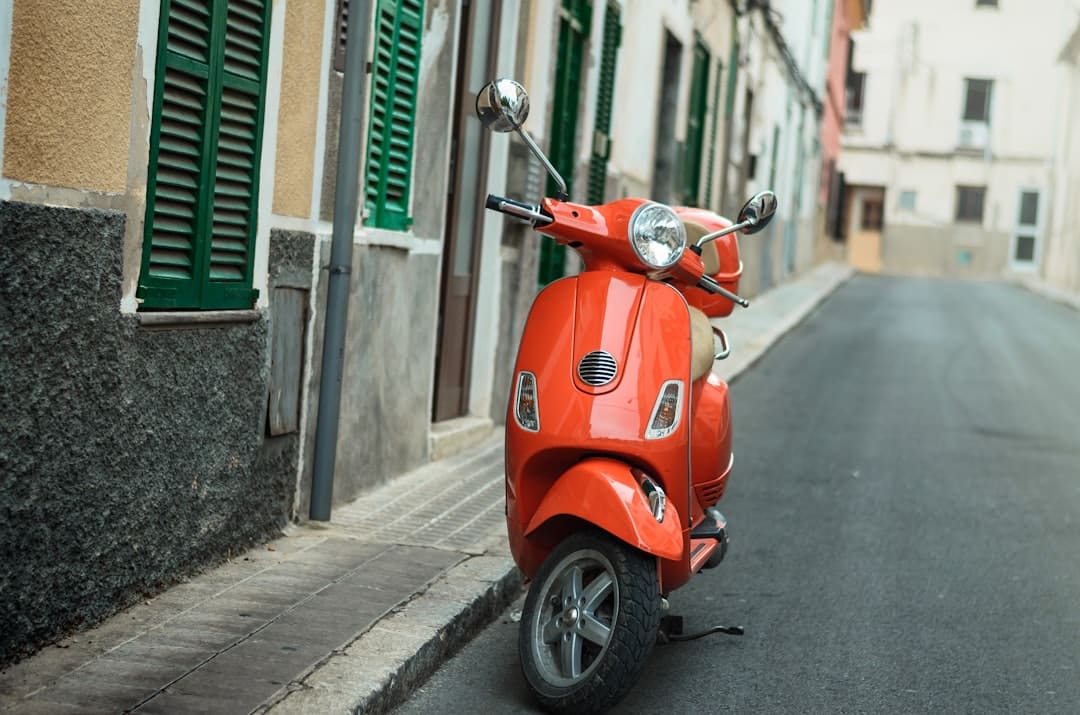 découvrez le monde fascinant des scooters : un moyen de transport agile et économique idéal pour la ville. réveillez votre esprit d'aventure avec des conseils sur l'achat, l'entretien et les meilleures pratiques pour rouler en toute sécurité.