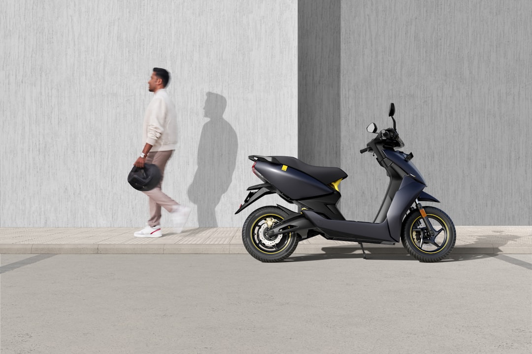 découvrez les meilleurs scooters adaptés à tous les besoins : urbains, électriques ou sportifs. conseils d'achat, avis et nouveautés pour bien choisir votre scooter.