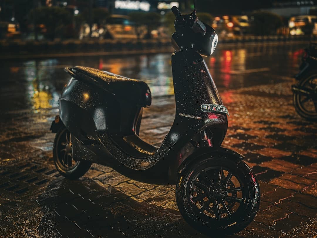 comparez et trouvez la meilleure assurance pour votre scooter. bénéficiez d'une couverture adaptée à vos besoins et roulez en toute sécurité avec des tarifs compétitifs.