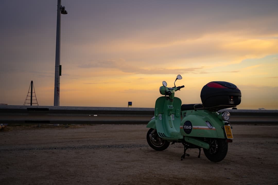 découvrez notre sélection de roues de scooter de haute qualité, conçues pour offrir performance et sécurité. que vous soyez un novice ou un passionné, trouvez les roues parfaites pour améliorer votre expérience de conduite.