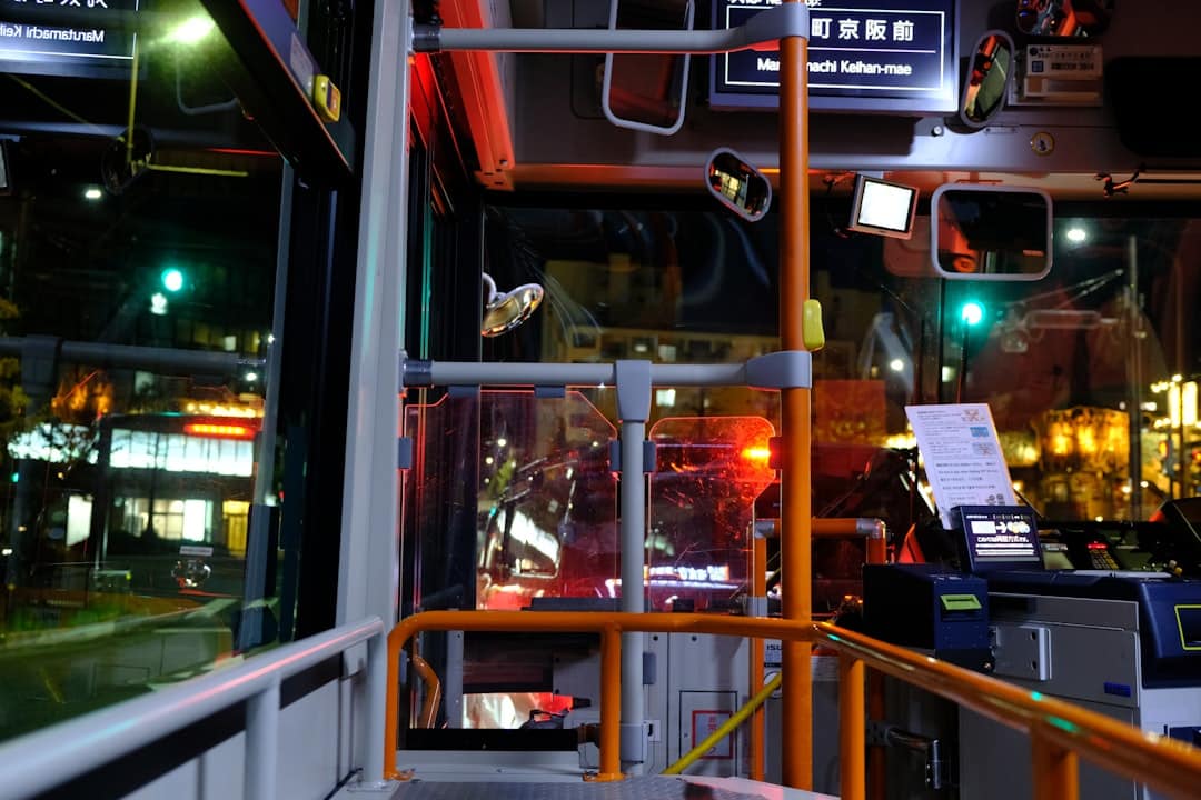 découvrez le concept unique du smoking bus, un espace mobile dédié aux fumeurs proposant confort, convivialité et respect de la législation. idéal pour vos événements et déplacements en groupe.
