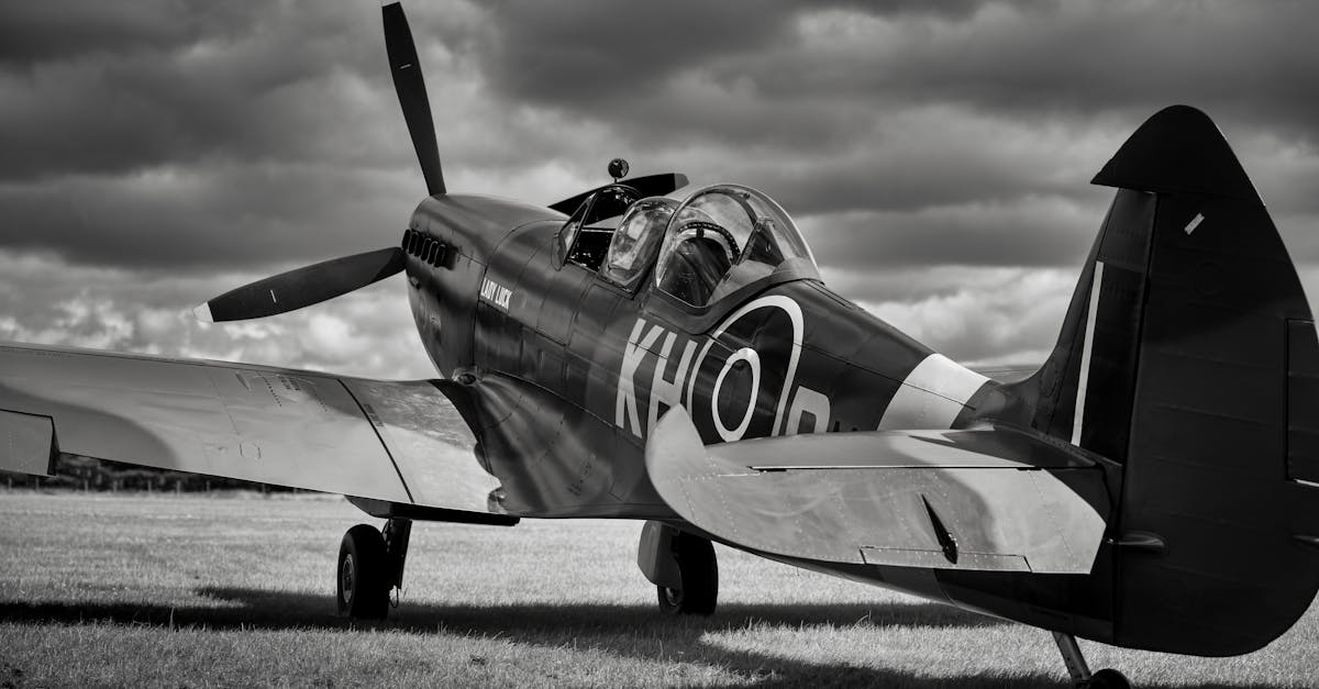 découvrez l'emblématique spitfire, l'avion de chasse britannique qui a marqué l'histoire aérienne pendant la seconde guerre mondiale. plongez dans son design, ses performances exceptionnelles et son rôle clé dans la bataille d'angleterre.