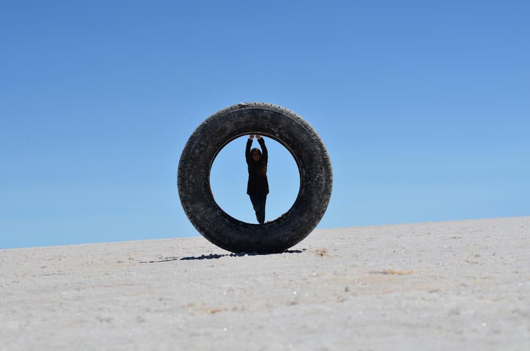 découvrez notre sélection de tire tubes robustes et faciles à utiliser, idéals pour retirer, installer ou réparer les chambres à air de véhicules. parfaits pour les garages et ateliers, nos tire tubes assurent un travail rapide et efficace.