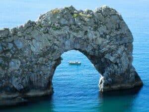 découvrez les destinations incontournables qui attirent des millions de visiteurs chaque année. des paysages à couper le souffle aux expériences culturelles enrichissantes, plongez dans l'univers fascinant des attractions touristiques et préparez votre prochaine aventure.