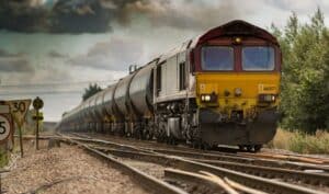 découvrez le monde fascinant des trains, un mode de transport emblématique alliant confort, rapidité et émerveillement. explorez les destinations à travers de magnifiques paysages, tout en profitant de l'histoire et des innovations ferroviaires.