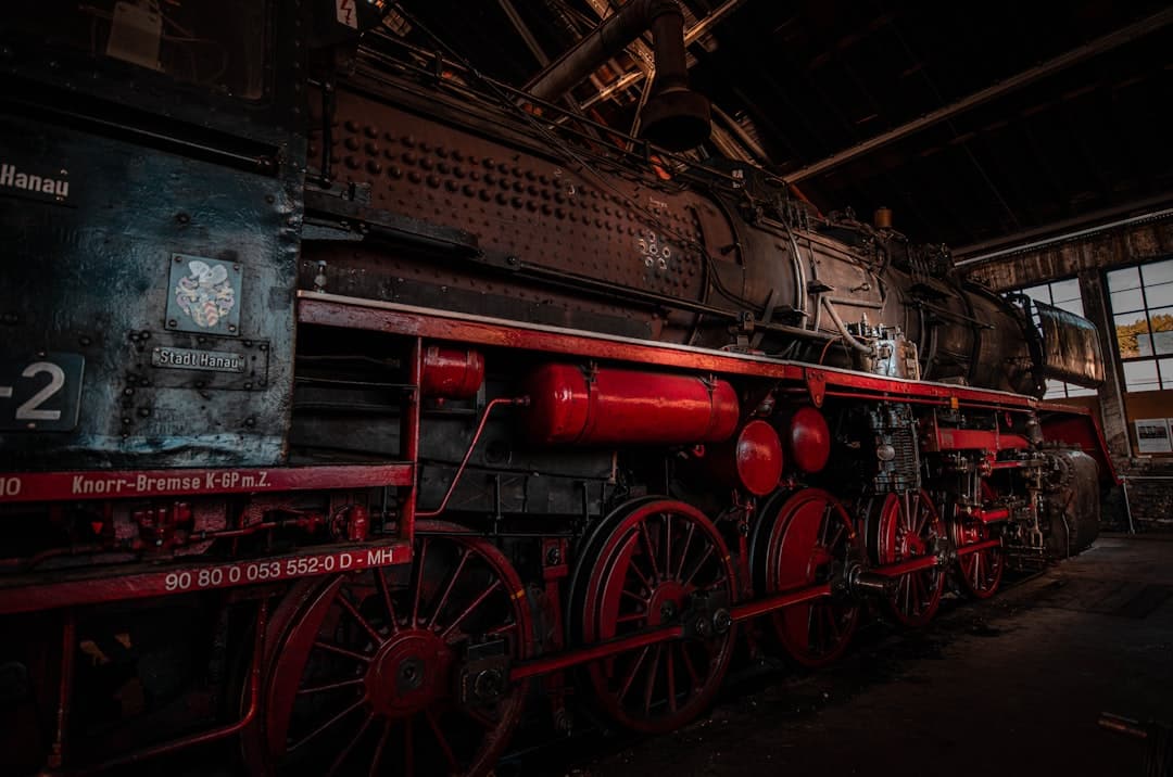 découvrez l'importance de la maintenance des trains pour garantir la sécurité, la fiabilité et l'efficacité du transport ferroviaire. apprenez les meilleures pratiques et technologies utilisées dans l'entretien des locomotives et des wagons.