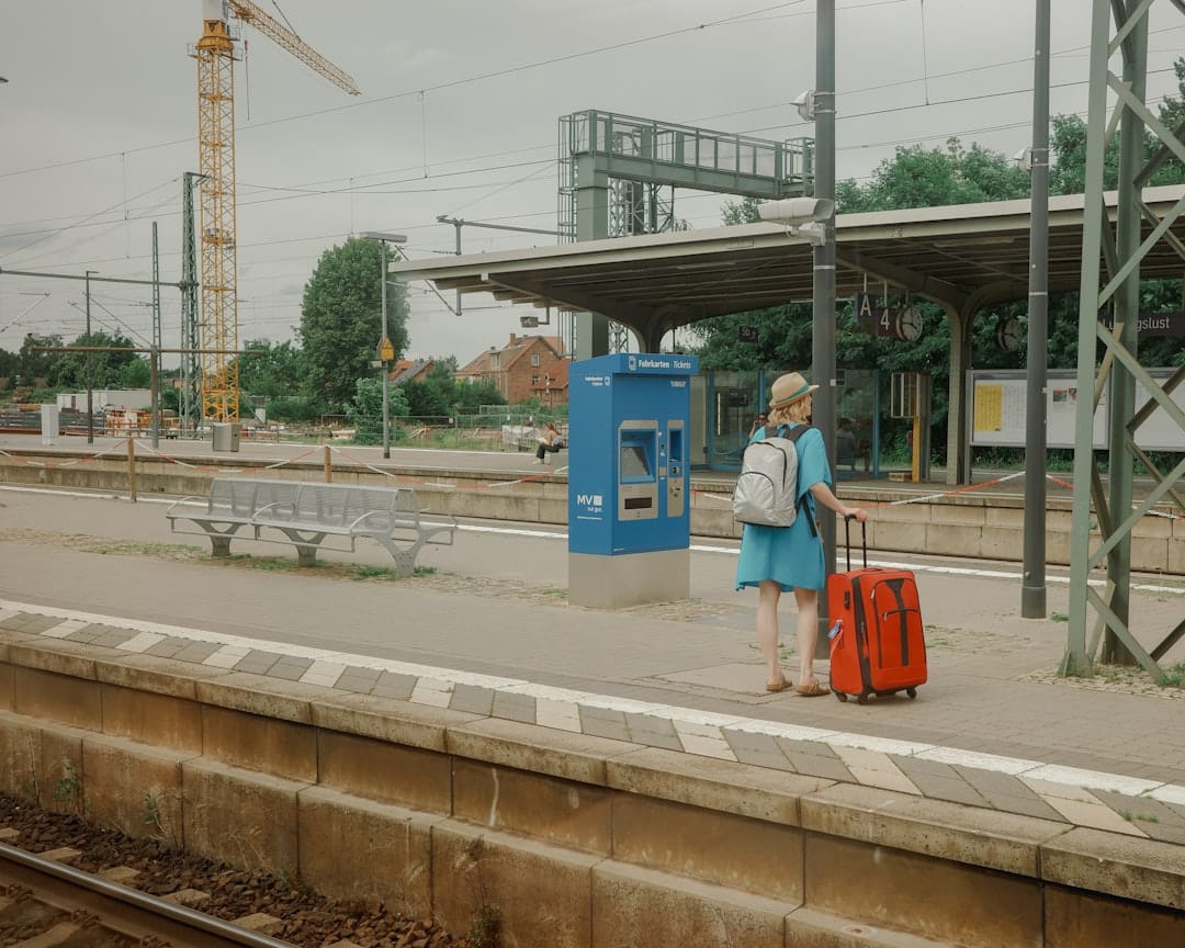 réservez vos billets de train facilement et rapidement en ligne. profitez des meilleurs tarifs pour vos voyages en train partout en france et en europe.