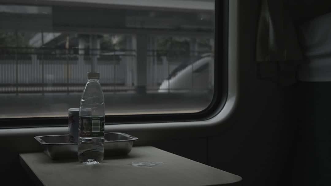 découvrez tous les avantages du voyage en train : confort, rapidité et paysages à couper le souffle. planifiez votre prochain trajet ferroviaire et vivez une nouvelle expérience de déplacement !