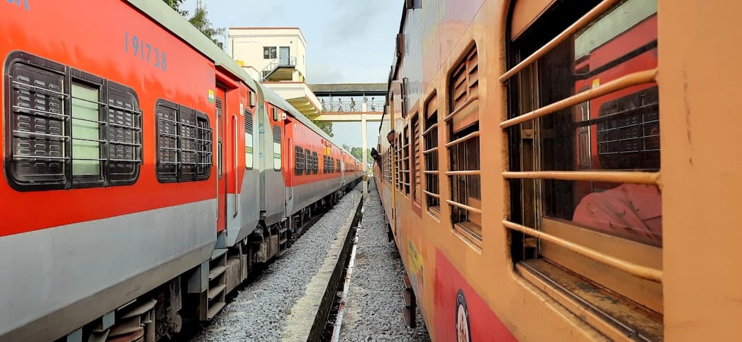découvrez les avantages du voyage en train : confort, rapidité et respect de l’environnement pour tous vos déplacements en france et en europe.