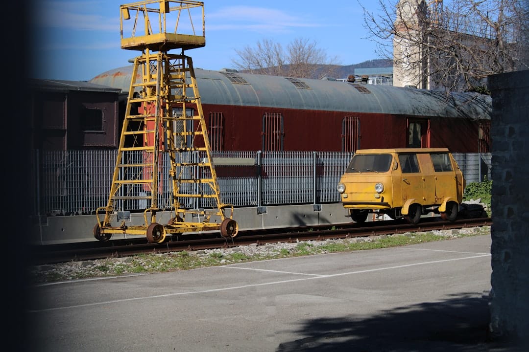 découvrez les différents types de trains, leurs caractéristiques et usages, pour mieux comprendre les solutions de transport ferroviaire adaptées à vos besoins.