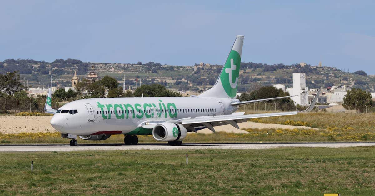 découvrez transavia, la compagnie aérienne low-cost filiale du groupe air france-klm. profitez de vols pas chers vers de nombreuses destinations en europe et au-delà. réservez facilement et voyagez malin avec transavia !
