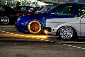 découvrez l'univers fascinant du tuning, où passionnés et amateurs transforment des véhicules en œuvres d'art sur roues. explorez les dernières tendances, techniques et conseils pour personnaliser votre voiture tout en améliorant sa performance.