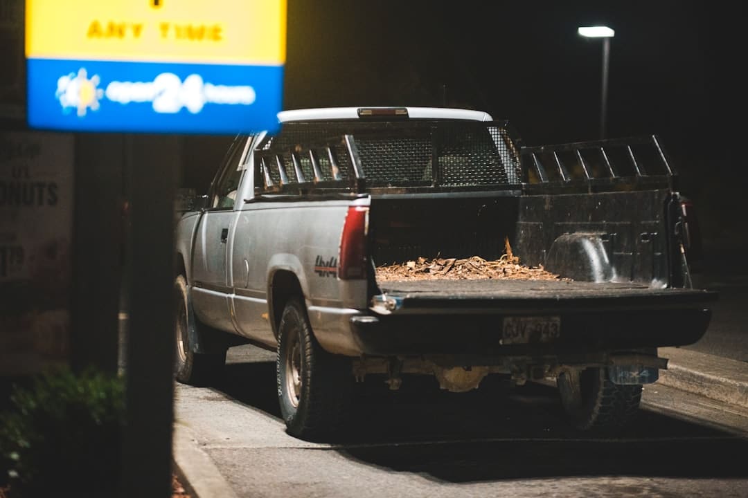 guide d'achat de camions d'occasion : conseils essentiels pour choisir un camion fiable, évaluer son état et négocier le meilleur prix.