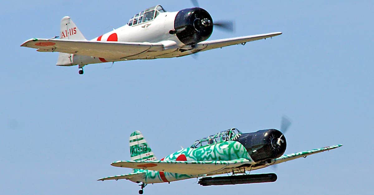 découvrez notre sélection de warplanes, avions de combat historiques et modernes, pour les passionnés d'aviation militaire.